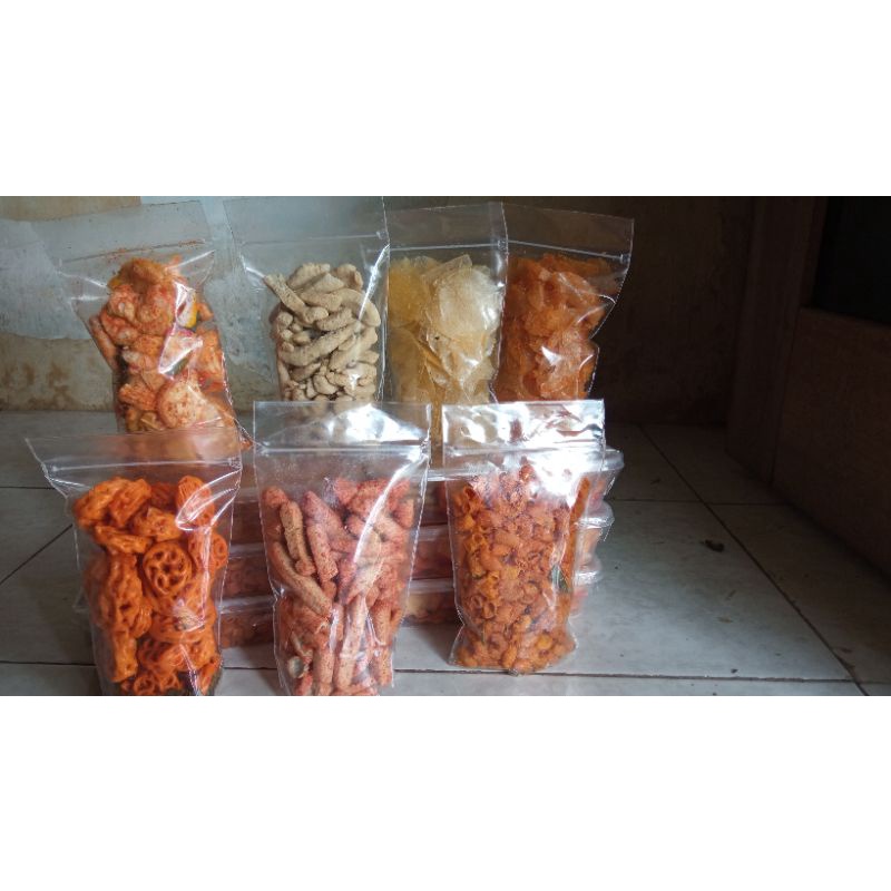 

kripik pedas gurih daun jeruk