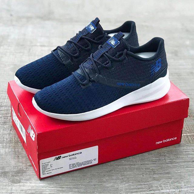 new balance lazr amp sport