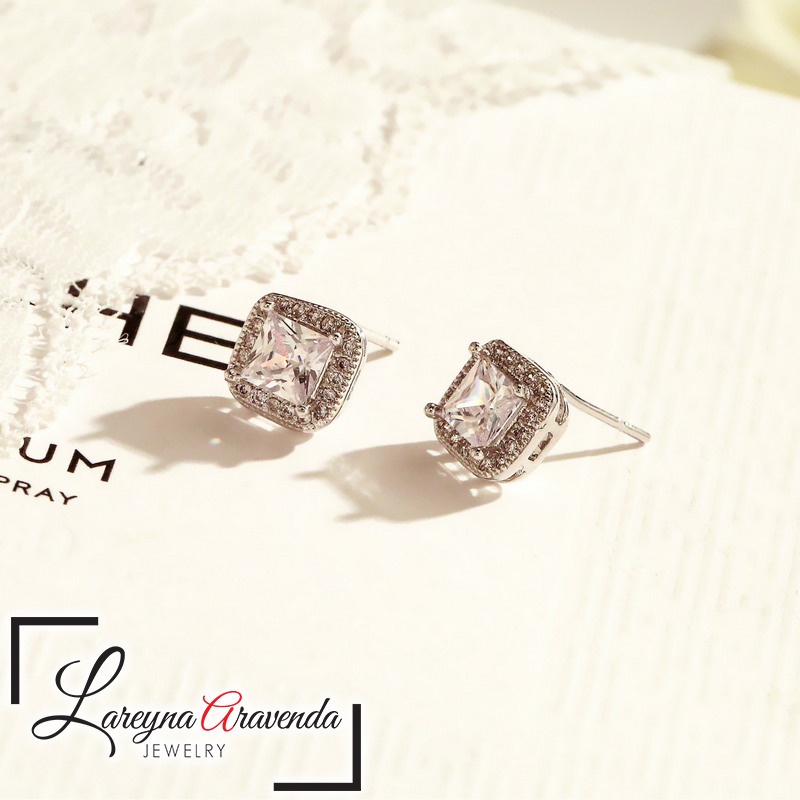 Anting Korea Wanita Perak S925 Model Square Cut Kristal Crystal Mewah AT035