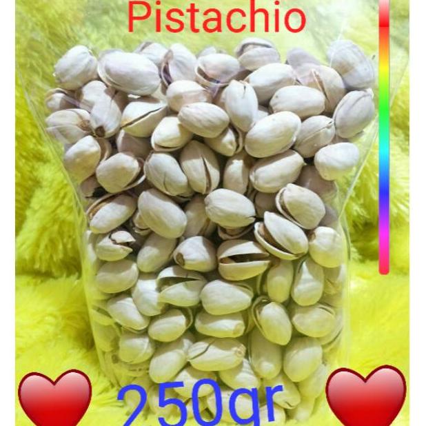 

Kacang Pistachio premium- pistachios kacang ketawa kacang arab-250gr murah-oleh oleh haji umroh