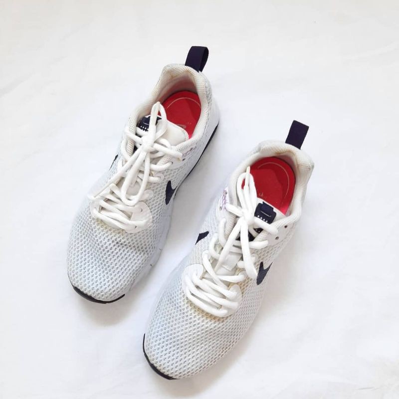 Nike Women Air Max Motion Second