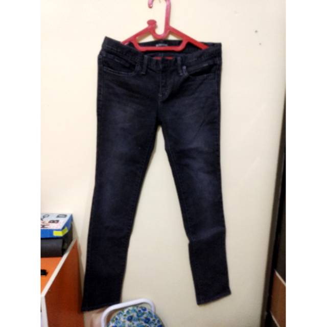 Jeans hitam M&M discover size 28 preloved bekas murah