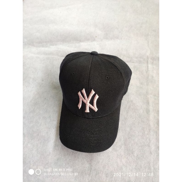 Topi MLB NY Original warna Hitam Font Pink soft Size XS - S