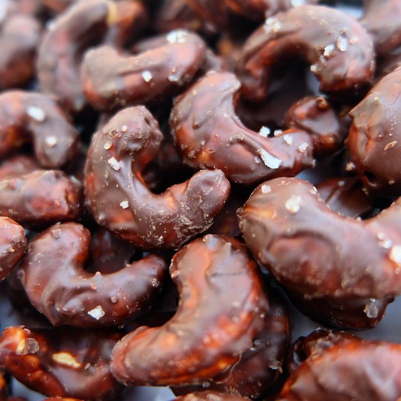 

kacang mente/ kacang mede coklat/ kacang mente rasa