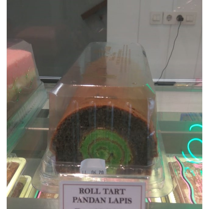

ROLL TART PANDAN LAPIS PRIMA RASA BANDUNG BEST SELLER HOT SALE PROMO HITS GIFT HAMPERS ENAK ORIGINAL