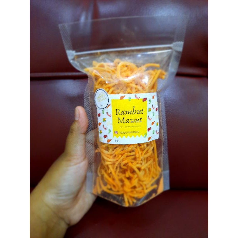 

Cemilan Mie Kering Rambut Mawut Keju