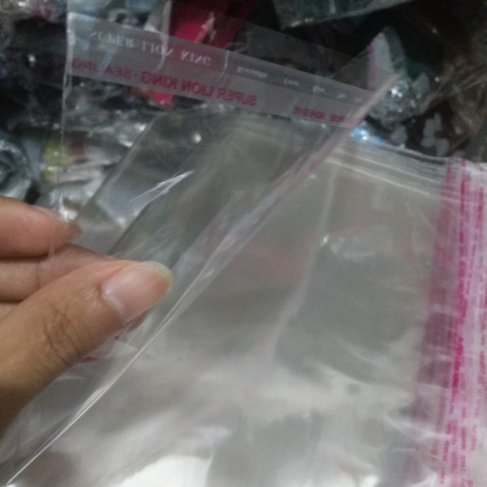 

Plastik OPP Lem Seal Baju Tebal 032 mic Uk. 30x42 cm (Isi 100 pcs)