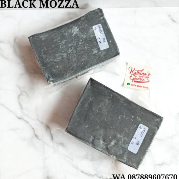 

Keju Black Mozzarella 250 gram - melted cheese - keju mozza hitam