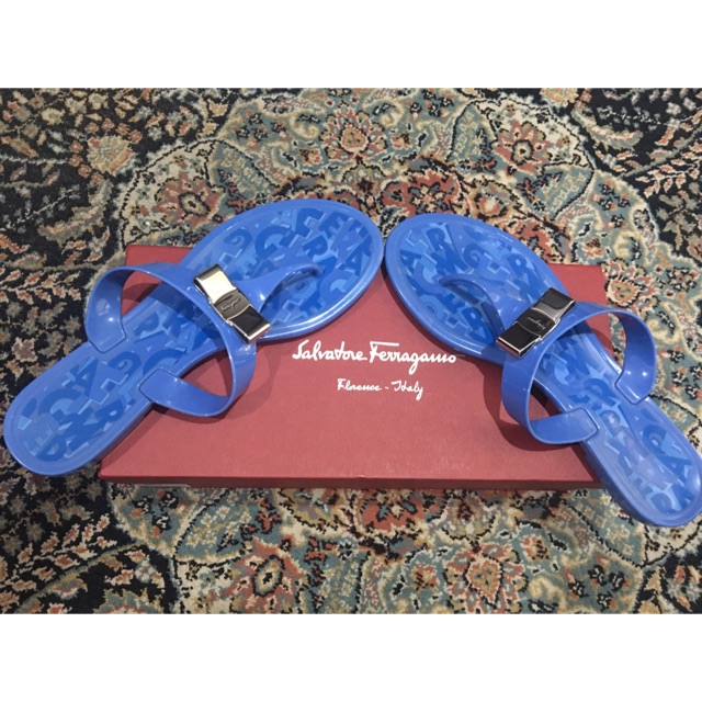 Salvatore ferragamo blue farelia sandal + kenzo flat pink