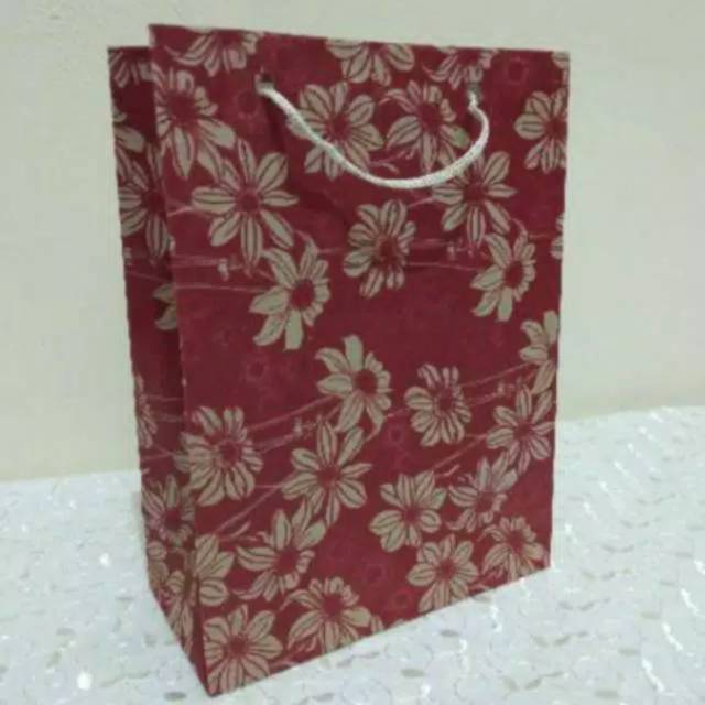 

Paperbag Motif bunga