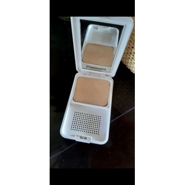 preloved bedak caring colours