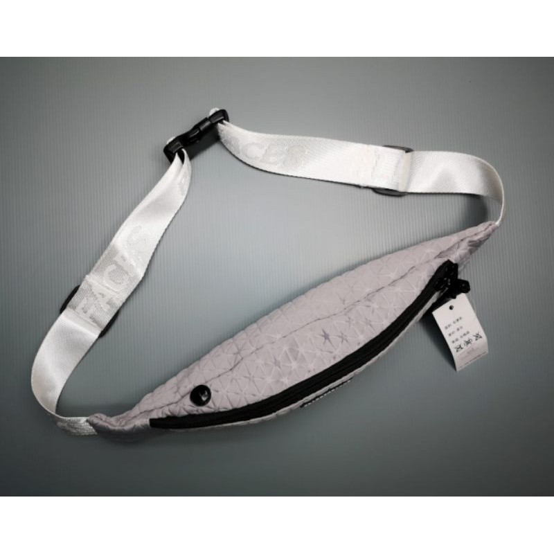 Places + Faces Waist Bag Slim Black and Light Grey