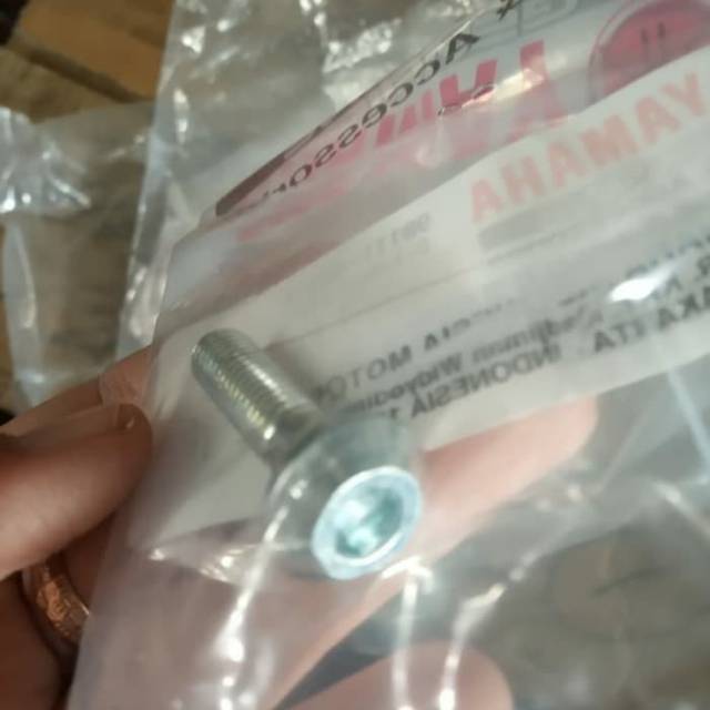 BAUT BATOK LAMPU DEPAN RX KING BAUT BATOK LAMPU RX KING ORI YAMAHA YGP