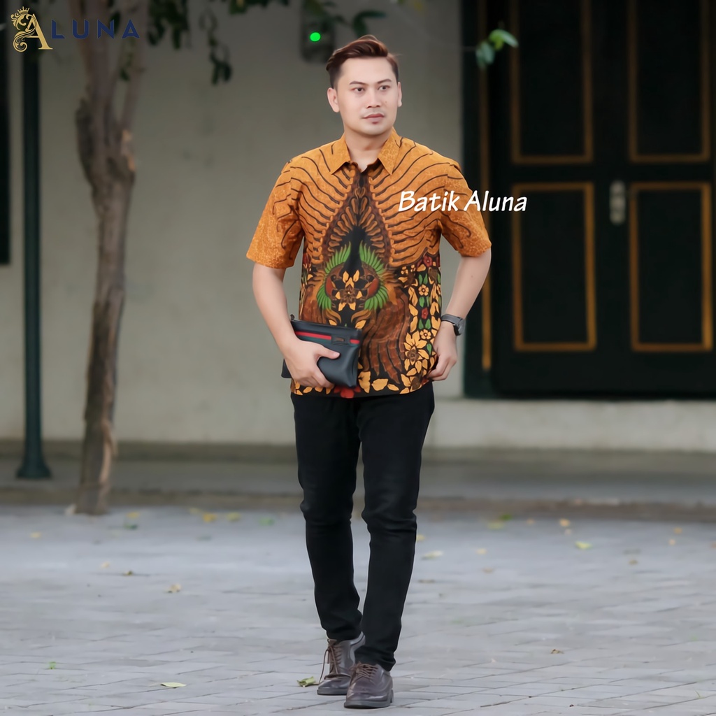 BAJU BATIK COWOK MODERN LENGAN PENDEK PREMIUM BAJU BATIK PRIA ORIGINAL PRODUKSI BATIK ALUNA PD 003