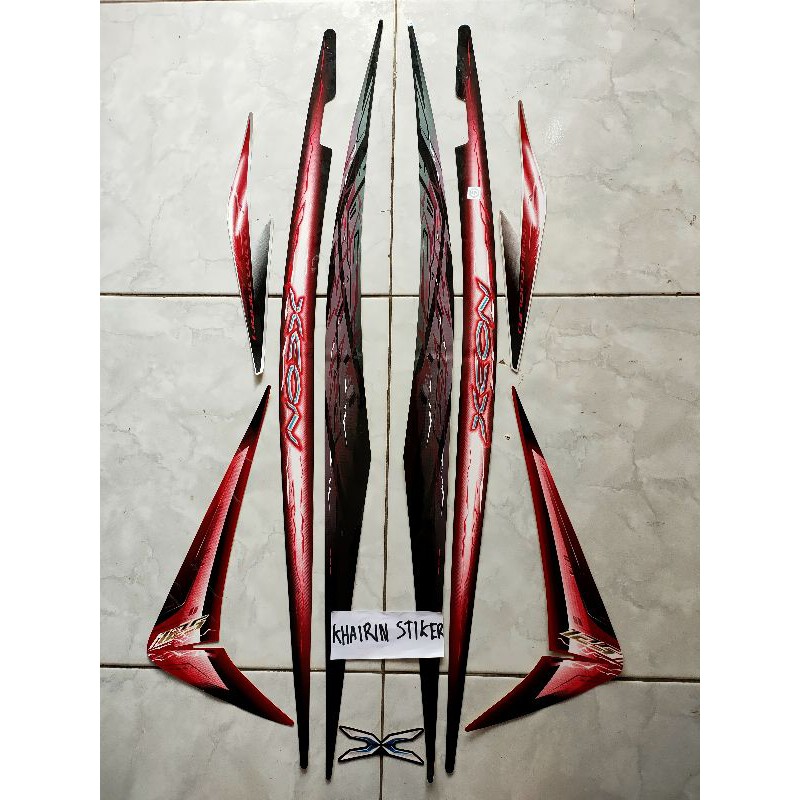 striping stiker Xeon 2010 2011 merah hitam