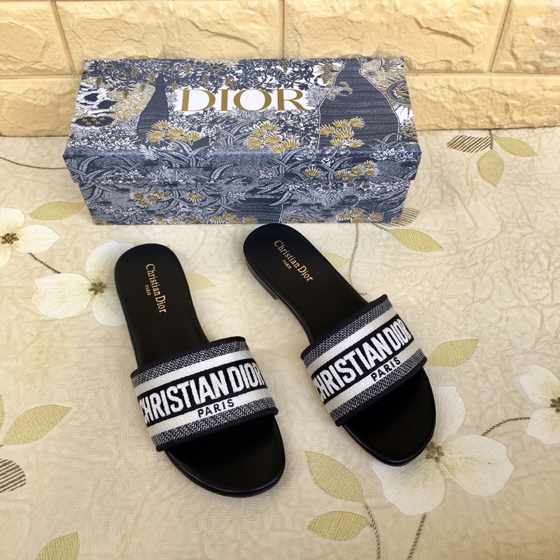 DR-001 SANDAL WANITA SLIDE SANDALS