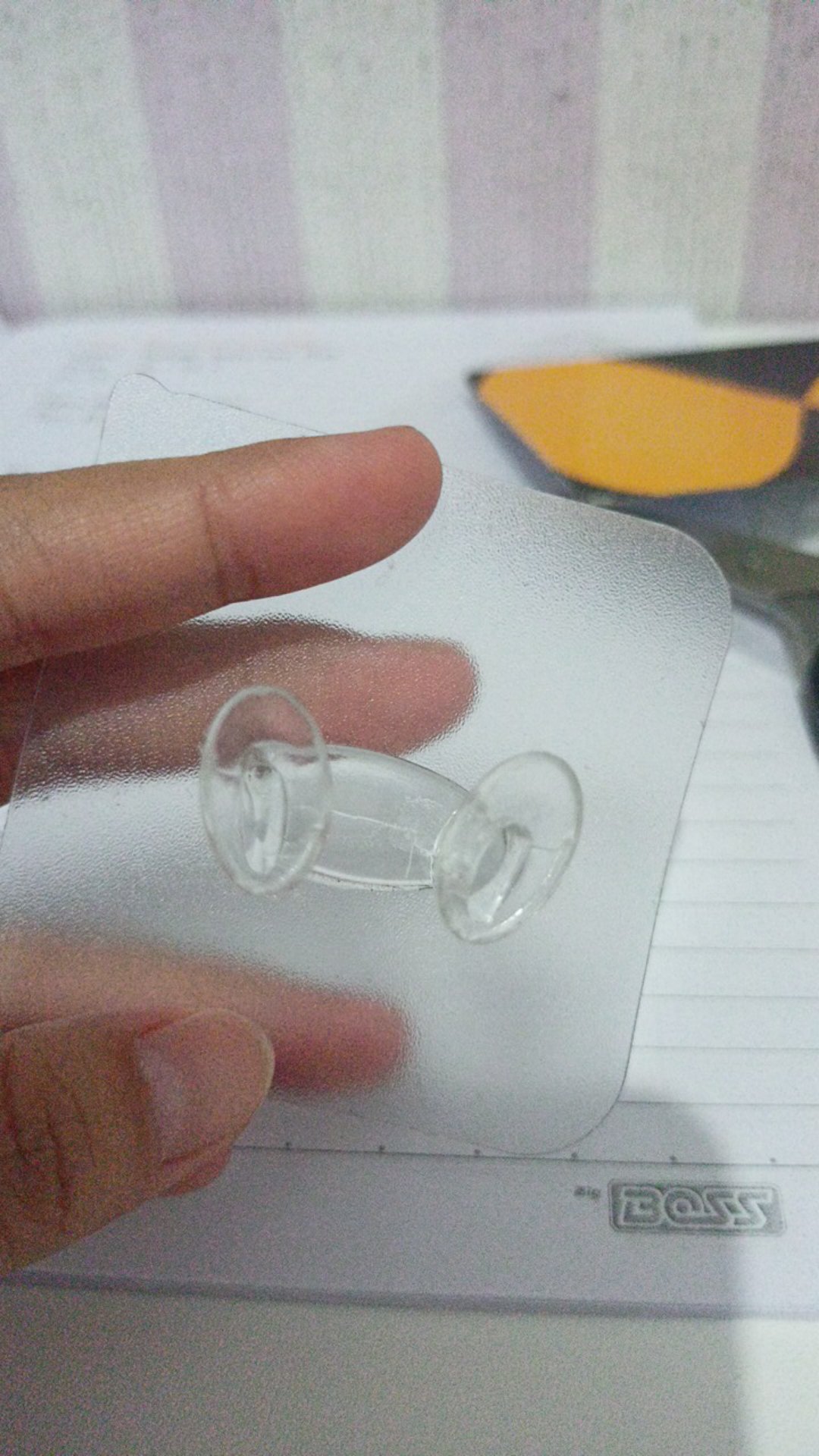 Gantungan Colokan Steker Listrik Hook Perapi Kabel Dekorasi Rumah Kantor