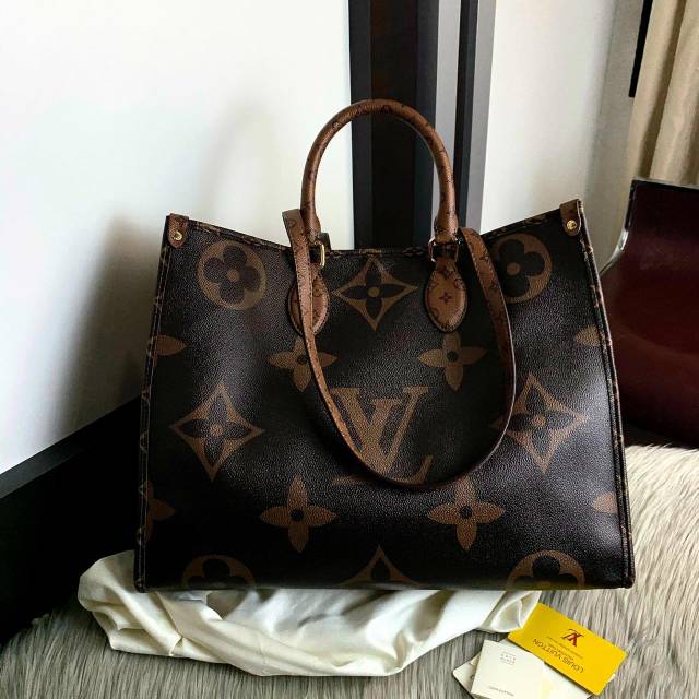 #LV44571 Giant Monogram On The Go Tote Bag SS19