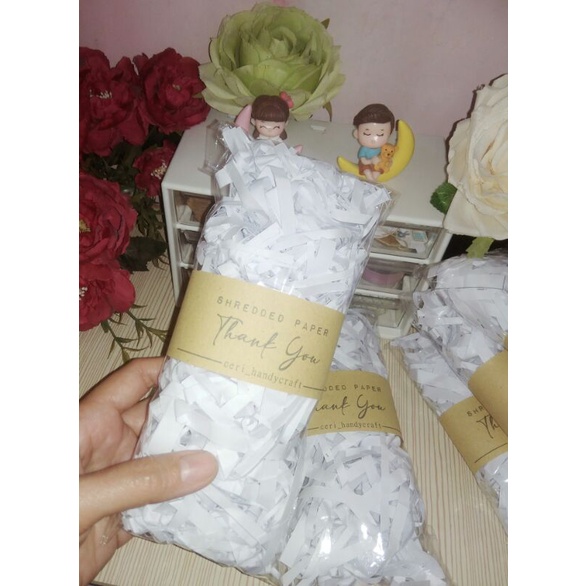 

kertas cacah utk hampers/kado/packing lainnya