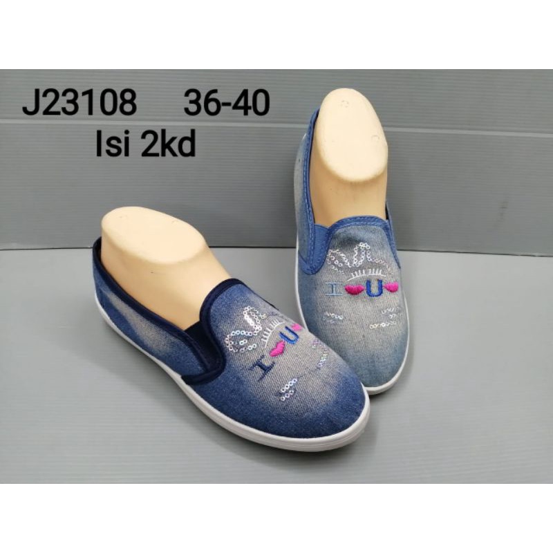 Sepatu sneaker slip on wanita murah awet