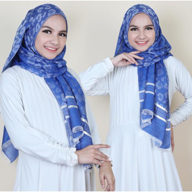 MOBASA OFFICIAL Pashmina Silk Premium Jilbab Pashmina Silk Kerudung Pashmina silk Import Leopard-Leoblink - Darkblue