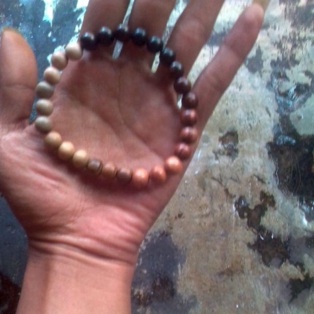 Gelang 9 Kayu Cendana Dewandaru Kokka Kalimasada Kelor Galihasem Nagasari Stigi Gaharu