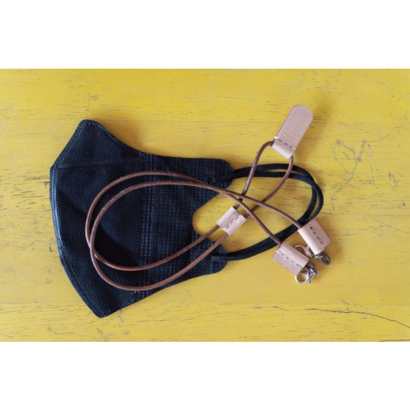 

ADJUSTABLE MASK AND EYEGLASSES LEATHER STRAP / LANYARD