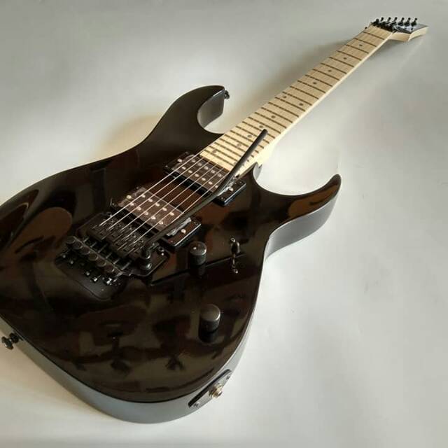 Gitar Listrik elektrik ibanez RG 320 black neck mapple