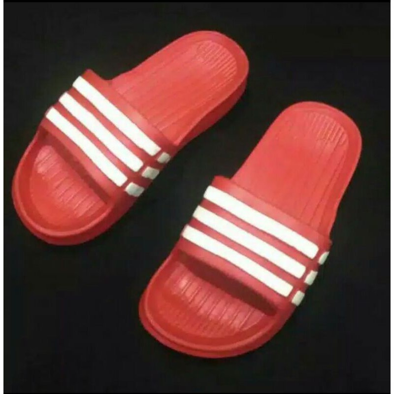 Sendal model adidas garis