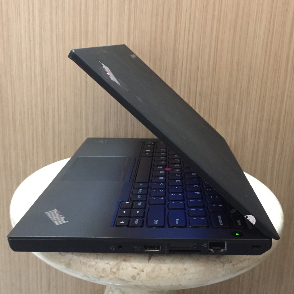 Lenovo Thinkpad X240 i3 / i5 / i7 | Ram 4GB - 8GB | Murah / Berkualitas / Bergaransi