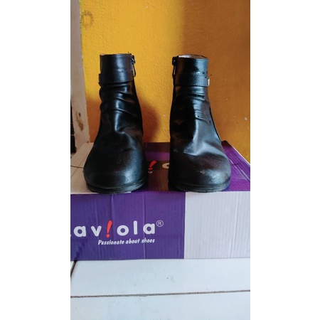 Sepatu Boots Laviola