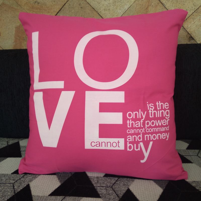 sarung bantal sofa pink fanta karakter love
