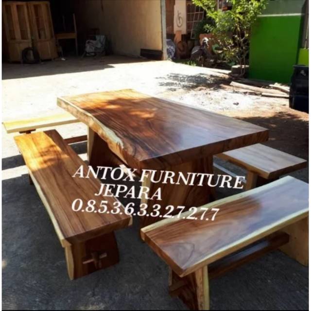 Meja makan kayu trembesi mebel Jepara