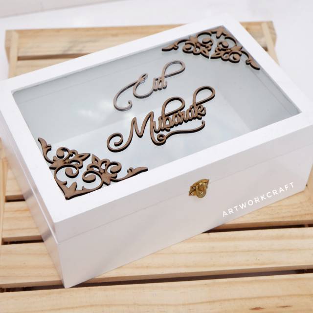 

Box kayu lebaran ORNAMEN / Hampers Lebaran / Idul Fitri / Ramadhan / Eid Mubarak 30 x 20 x 10 cm