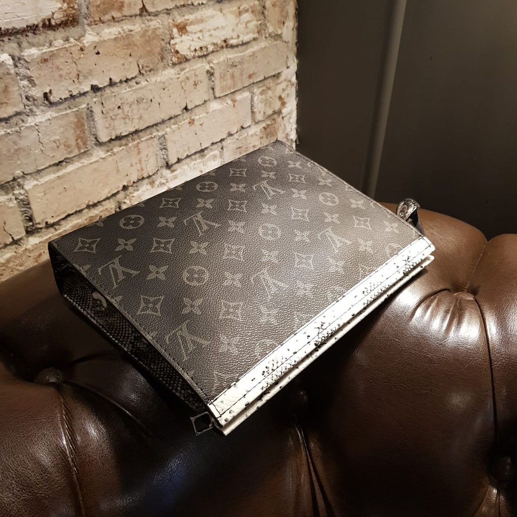 Clutch L Vuitton Snakeskin 655 ◇Free Sarung +BubbleWrap◇