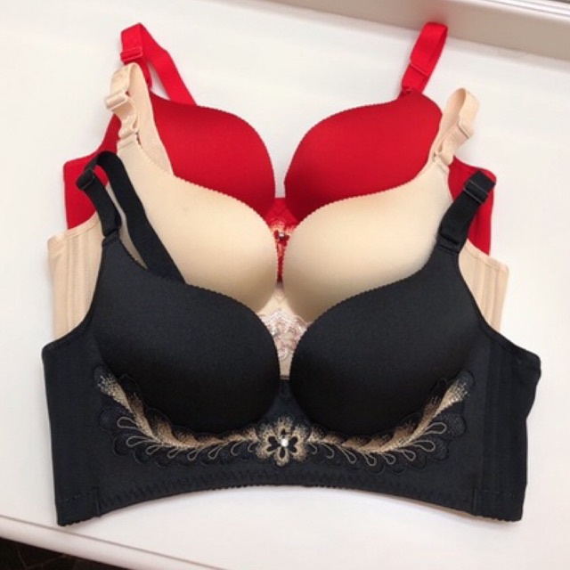 Bra Seamless (K-L28) wanita FLOWER EDITION Pakaian dalam wanita tanpa kawat / BH seamless busa push up