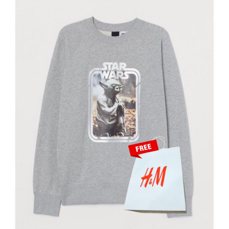 Hnm Sweater Crewneck Star Wars Yoda Grey H&amp;M Pria Wanita Cewek Cowok Abu Full Tag Free Paper Bag