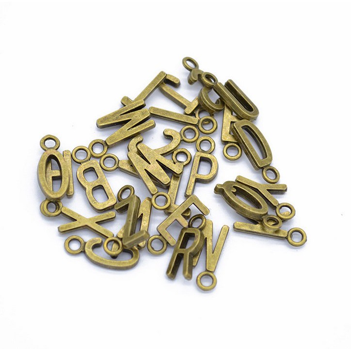 26Pcs / Set Liontin Huruf Alfabet Inggris Bahan Logam Alloy Ukuran 15x10mm Untuk Aksesoris Perhiasan Charms