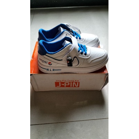 Sepatu Sneakers Jordan