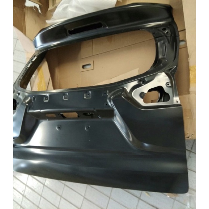 pintu bagasi xpander ultimate xpander cross original 5801c436