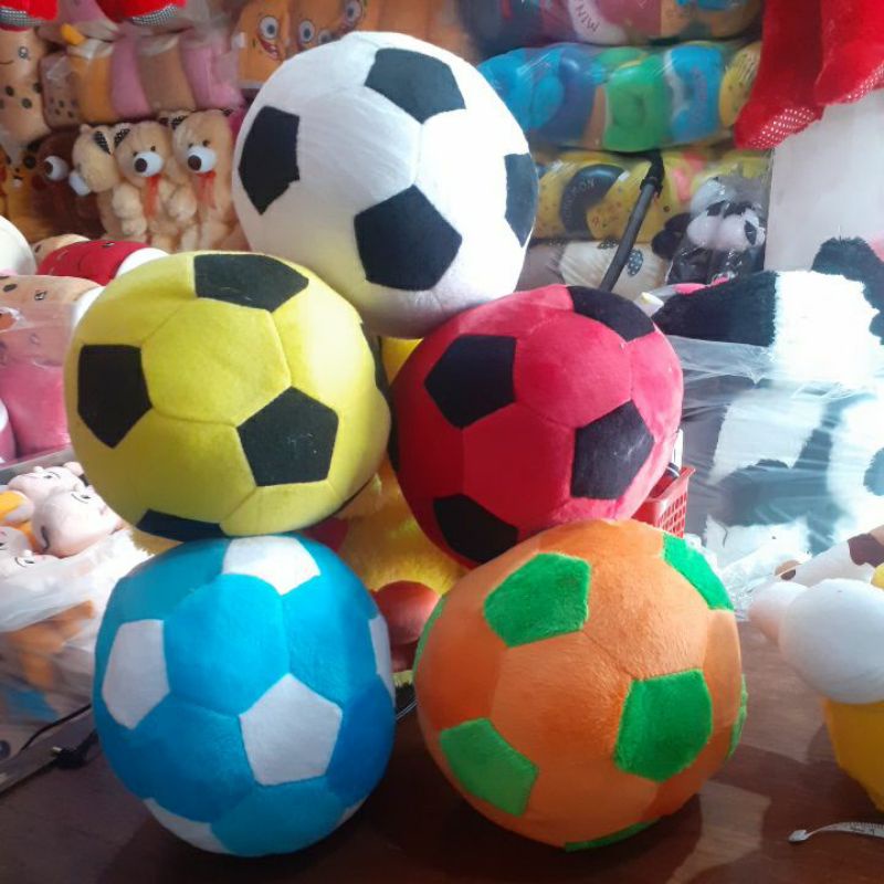 Boneka bola lucu