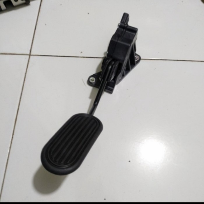 Sensor Pedal Gas Innova Reborn 78110-0K040 Original