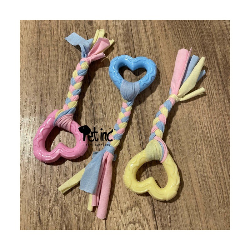 sarang sarang chewing rubber and knot