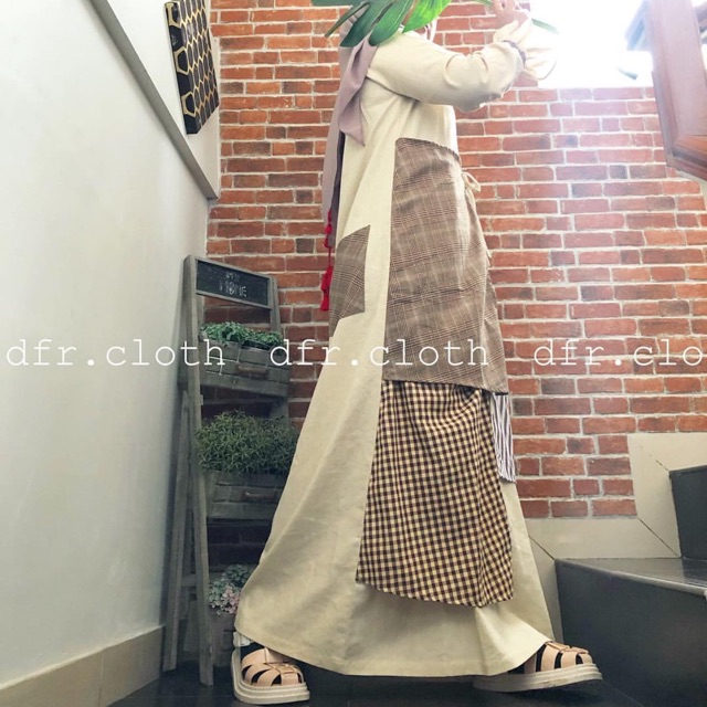 Abaya three fall original by DFR.CLOTH SOLD