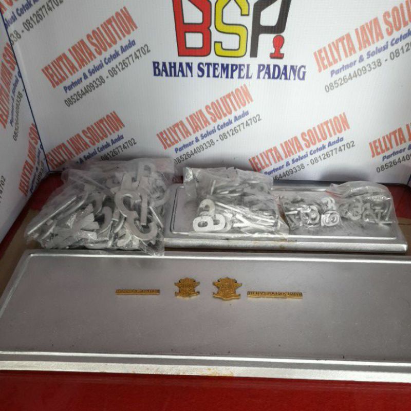 MAL PLAT NOMOR MOBIL MOTOR SATU SET LENGKAP