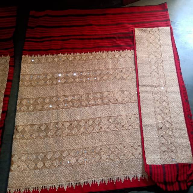 sarung tapis jungsarat/matakibau