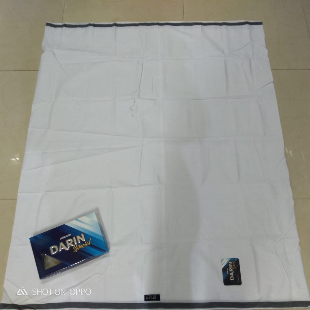 SARUNG DARIN POLOS PUTIH