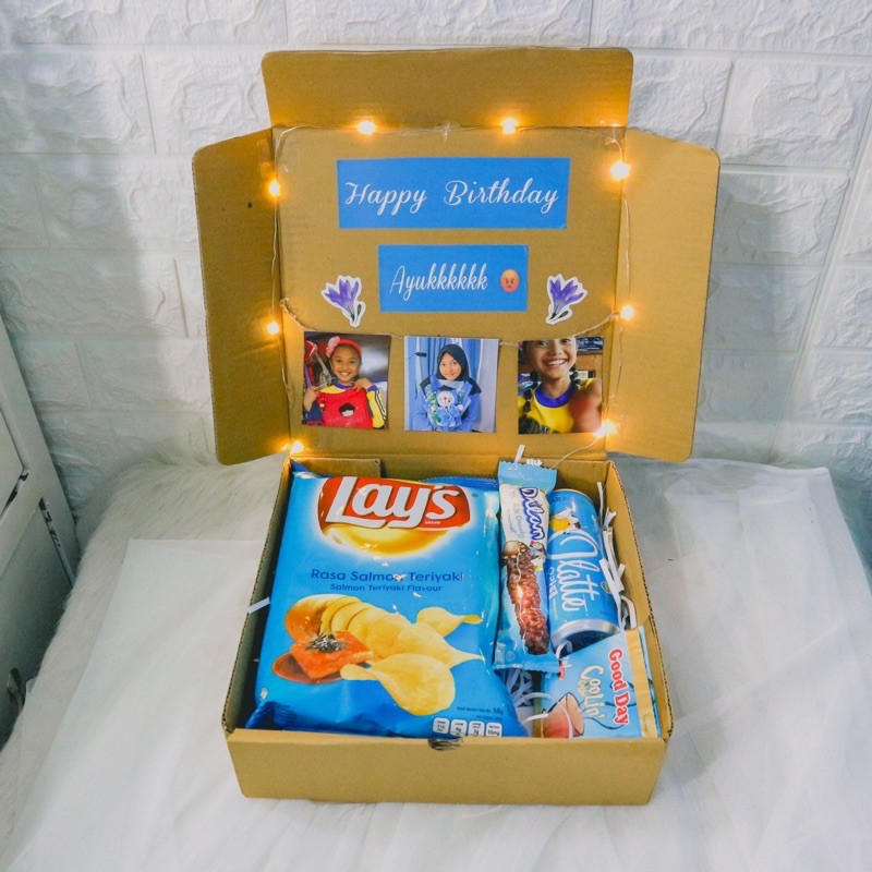 

Glowing Snackbox (20x20cm)