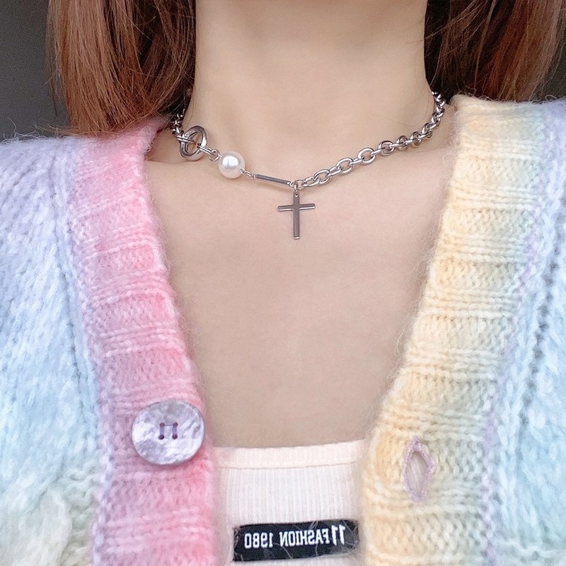 Small design sense U pearl cross chain stitching necklace temperament wild clavicle chain necklace