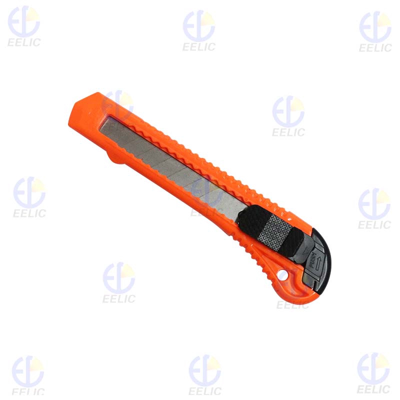 

EELIC CUR-J18MM Cutter 18mm Yang Tajam dan Desaign Menarik